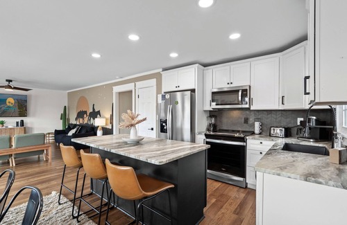 Cherry Grove Beach Casa | Urban Cowboy - Beach House!