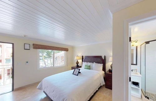 Christiansted Hotel | Urban Escape Near Christiansted Boardwalk Dining, Shopping, Art, Island Tours