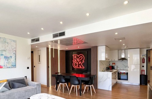 Faubourg-du-Roule Apartamento | Urban Flat 128 - Art Rock 4BDR Flat near Champs-Elysées