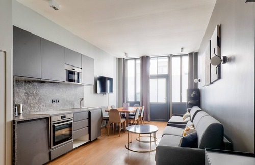 Quartier Saint-Ambroise Apartamento | Urban Flat 136 - Luxury 4BDR Duplex in Center of Paris