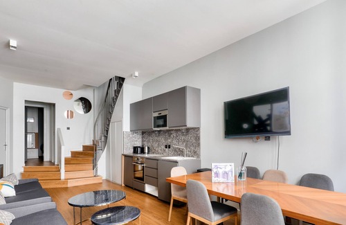 Quartier Saint-Ambroise Apartamento | Urban Flat 136 - Luxury 4BDR Duplex in Center of Paris