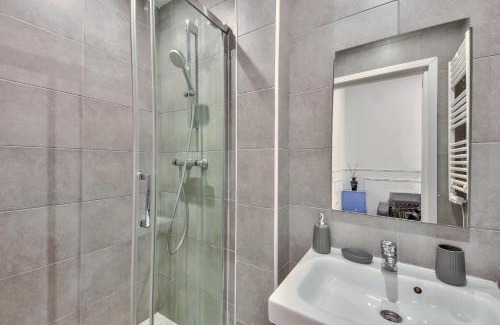 Quartier du Faubourg-Montmartre Apartamento | Urban Flat 35 - 2 Bedroom Apartment Grands Boulevards