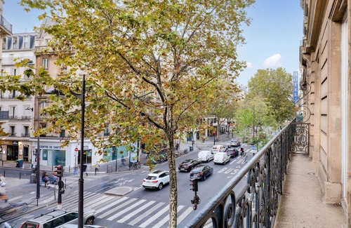 Strasbourg -Saint-Denis Apartamento | Urban Flat 57 - Luxury 4BDR Parisian Flat in Paris