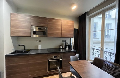 Enfants-Rouges Apartamento | Urban Flat 78 - Beautiful 3 Bedroom in Le Marais