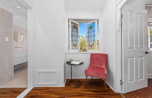 Newtown Casa | Urban Getaway Ipswich 4 x ensuite bath