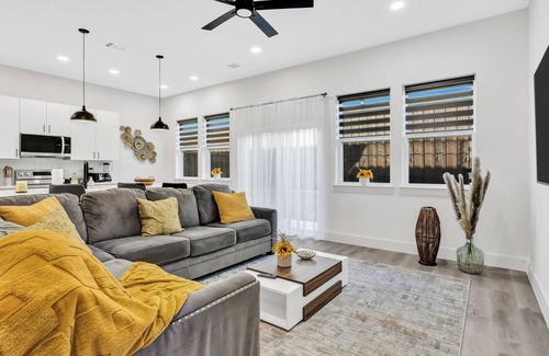 Dallas Hotel | Urban Haven in the heart of Dallas l Pet Friendly