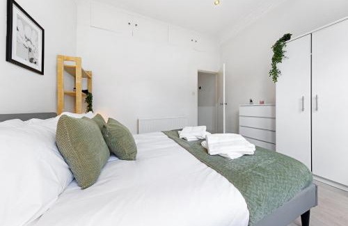 Ferndale Apartamento | Urban Hideaway, Private Garden, 2 Mins to Station