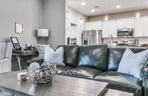 Wheatland Casa | Urban Home w/Fireside Fun