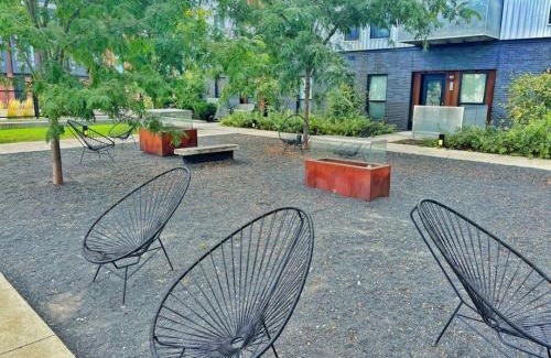 Downtown Des Moines Apartamento | Urban Jungle Retreat (417)