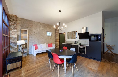 Blois Cabaña | «The Loft» Área de relajación y loft urbano cómodo en la temporada de verano-Home Bicycles