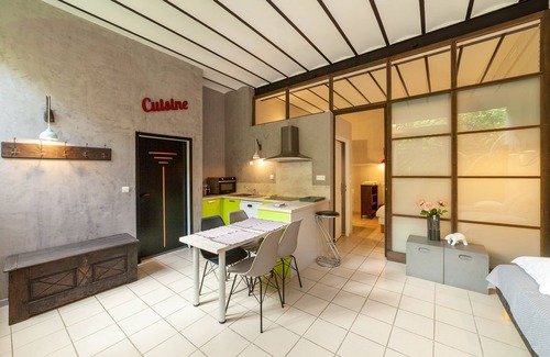 Blois Cabaña | "Le Cube" Cómodo loft urbano-Área de relajación en verano-Bicicletas bienvenidas