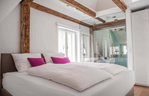 Lend Apartamento | Urban Luxury Apartment in the Heart of Graz - Where History Meets Modern Comfort