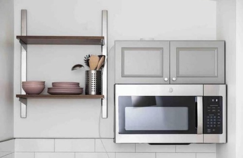 Old North End Apartamento | Urban Luxury Loft: Parking+72”TV