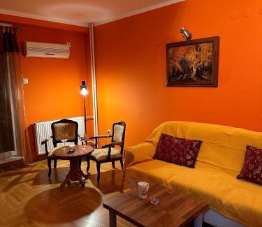 Zvezdara Apartamento | Urban Nest - Orange