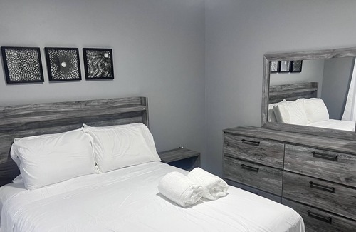 Irvington Apartamento | Urban Oasis 3Kings Bed 4 mins from EWR-NYC Downtown Newark