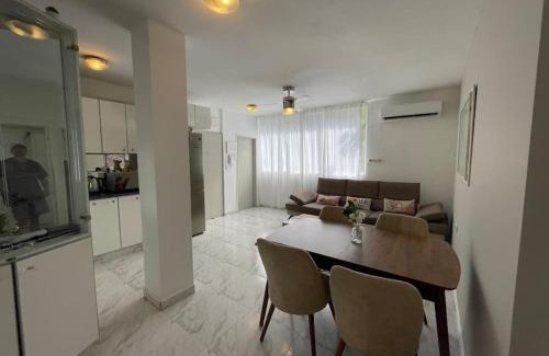 Tel Aviv City Center Apartamento | Urban Oasis Apartments l Prime Location Tel Aviv l By Bookiz