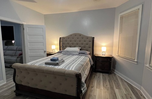 Ampere Apartamento | Urban Oasis: Spacious 3-Bedroom Retreat in Newark, Just 30 Minutes from NYC!