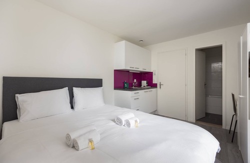 Sihlfeld Apartamento | Urban Oasis with Queen Bed and City View (BE-39)