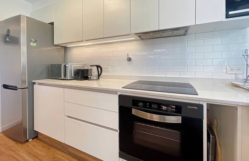 Villa del Parque Apartamento | Retiro Urbano Elegante Moderno Apartamento con Balcón en Villa del Parque