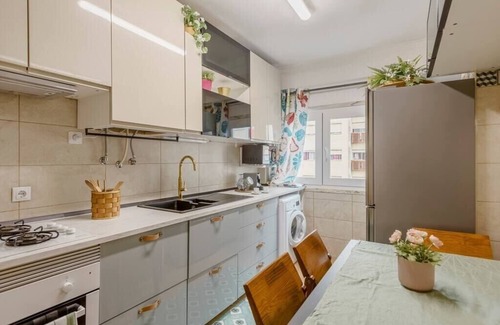 Carvoeira Apartamento | Urban Retreat Queluz