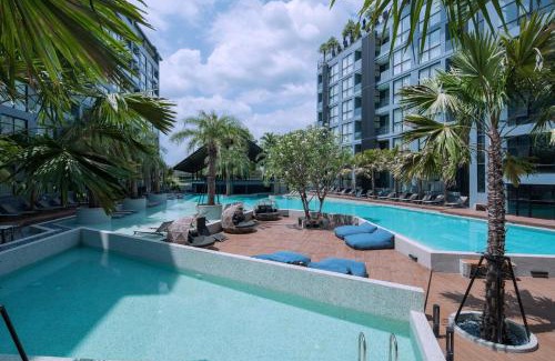 Kamala Apartamento | Urban Suite CTG B702 in a Gated Tropics Kamala Residence with 3 Pools & Gym