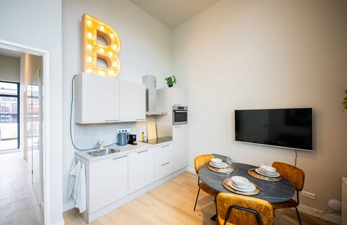 Noord Villa | Urban Utopia 3BDR Apartment PK