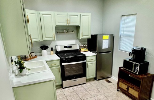 Whiting Apartamento | Urban Whiting is where the City and Lake meet.