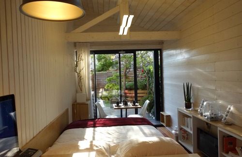 Ancely Cama Y Desayuno | Urbanhouse Cocoon Studio