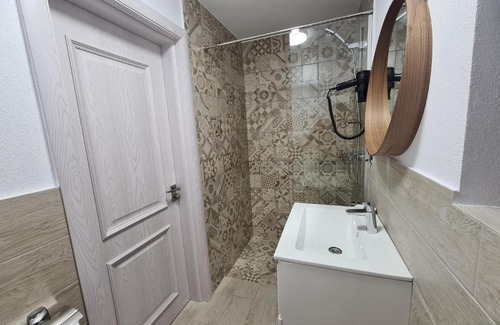 Calimanesti Casa | URBANIST Guest House
