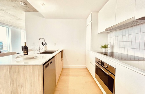Ville-Marie Apartamento | UrbanRetreat in the Sky, Downtown MTL