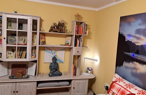 Dorbach Apartamento | Urgemütliche Ferienwohnung, Offenes Spitzdach Nähe Weinanbaugebieten