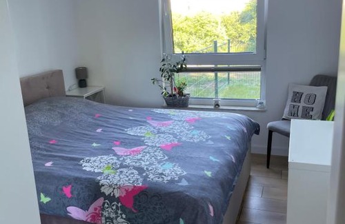 Rumia Apartamento | Uroczy Apartamet z Ogródkiem i widokiem na naturę,