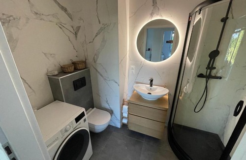 Rumia Apartamento | Uroczy Apartamet z Ogródkiem i widokiem na naturę,
