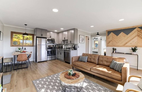 Broadway Apartamento | Ursus Slumber- 3bdr/2bath︱Stunning Views︱Hot Tub