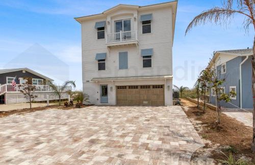 Ocean Cay Casa | 1088 S, Fletcher Ave home