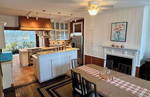 Nyack Casa | "The Stable" A Charming 3-bedroom house in Nyack with a Tennis Court