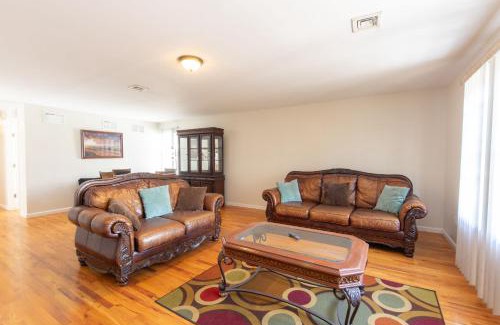 Newark Apartamento | 4 Bedroom-Airport Convient