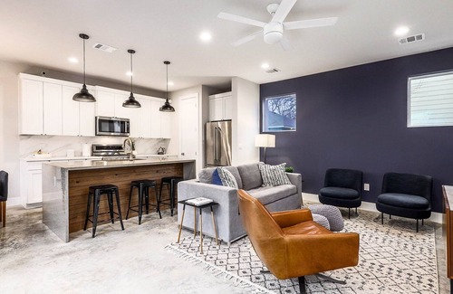 Chestnut Casa | Expansivo East Sider con 2 retiros maestros: ¡lugar perfecto para SXSW!