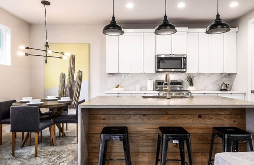 Chestnut Casa | Expansivo East Sider con 2 retiros maestros: ¡lugar perfecto para SXSW!