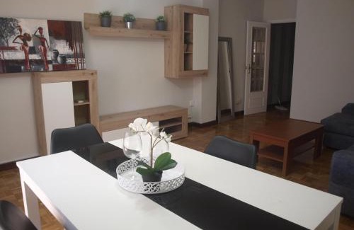 Logrono City Centre Apartamento | Uva y vino, 7 PAX Pleno centro logroño