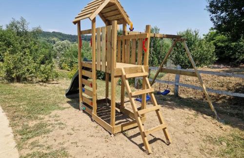 Komlo Apartamento | VándorLÓ Vendégház