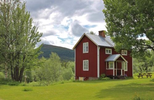 Valadalen Otro | Vålågårdens Värdshus och Camping AB