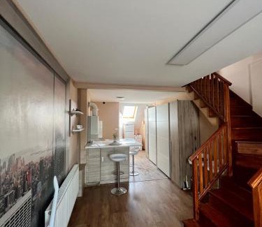 Kaposvar Apartamento | Vörösmarty Deluxe Belváros
