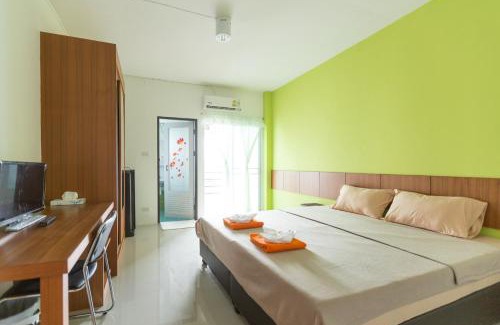 Saen Suk Hotel | V at Bangsaen