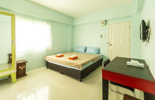 Saen Suk Hotel | V at Bangsaen