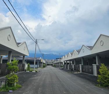 Asam Kumbang Casa | V-Home Taiping, 3BR, 7pax, Full Aircond, Wifi & Netflix, Early Bird Promo