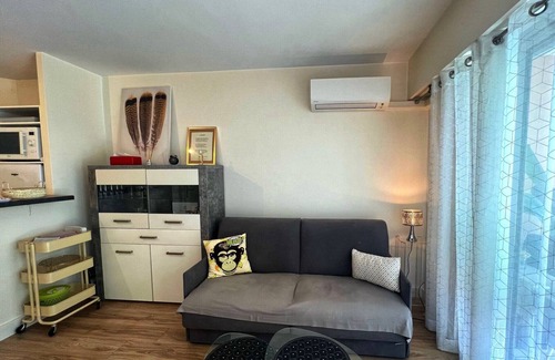 Riou - Petit Juas - Av de Grasse Apartamento | V. Park