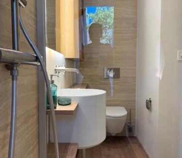Neuchatel Apartamento | V&V Sky