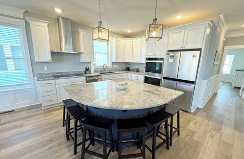 Ocean Hill Casa | V1207 - Salt Therapy, oceanside, 6 br, 4.5 ba, pool, hot tub, and cabana.