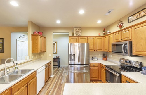 Branson West Villa | V1211-1, Golf-themed 2Br Villa on the 13th Fairway, SEE DESC. for SUMMER SPECIAL